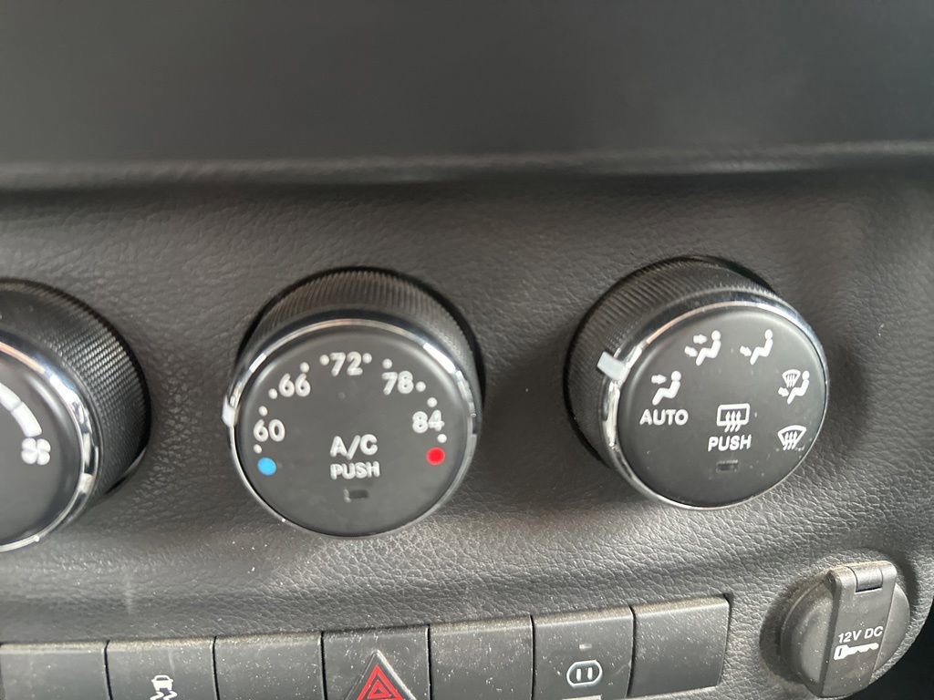 Used 2012 Jeep Wrangler Sahara AWD/4WD image 16