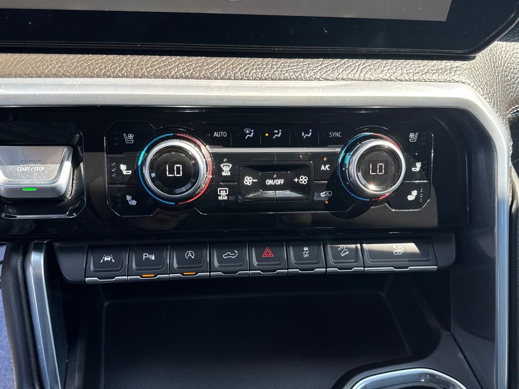 Used 2022 GMC Sierra 1500 Denali AWD/4WD image 36