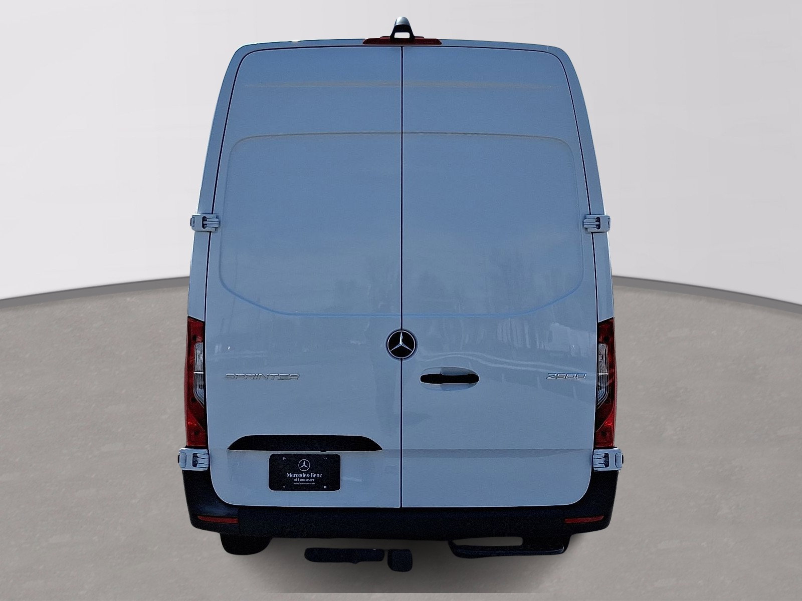 Used 2024 Mercedes-Benz Sprinter 2500 image 5