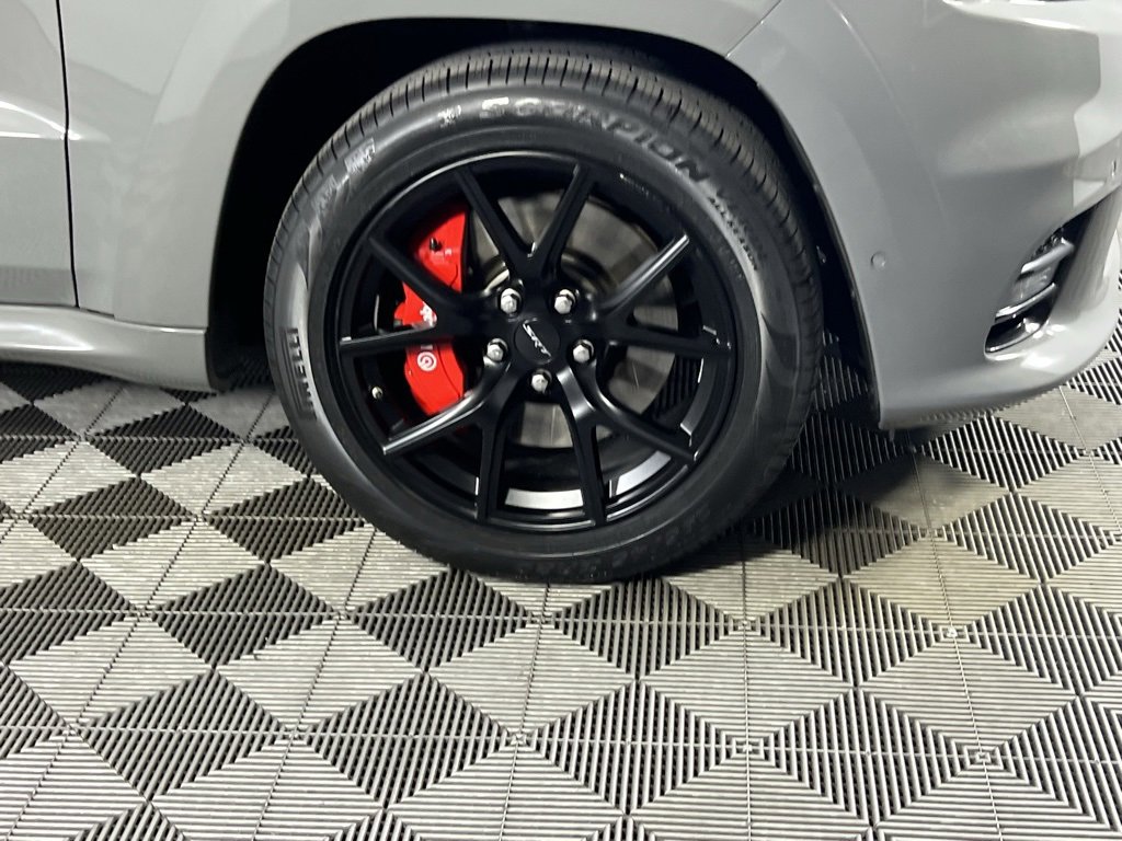 Used 2020 Jeep Grand Cherokee SRT image 13
