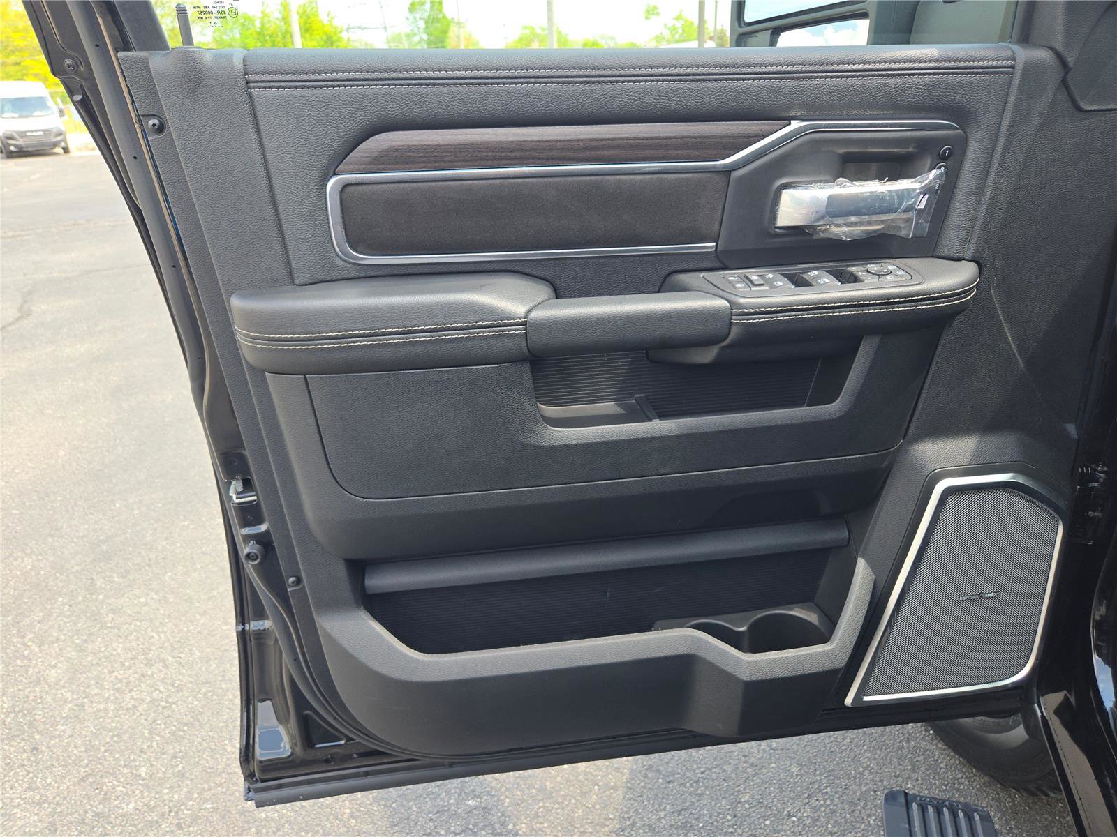 New 2025 RAM 2500 Laramie image 21