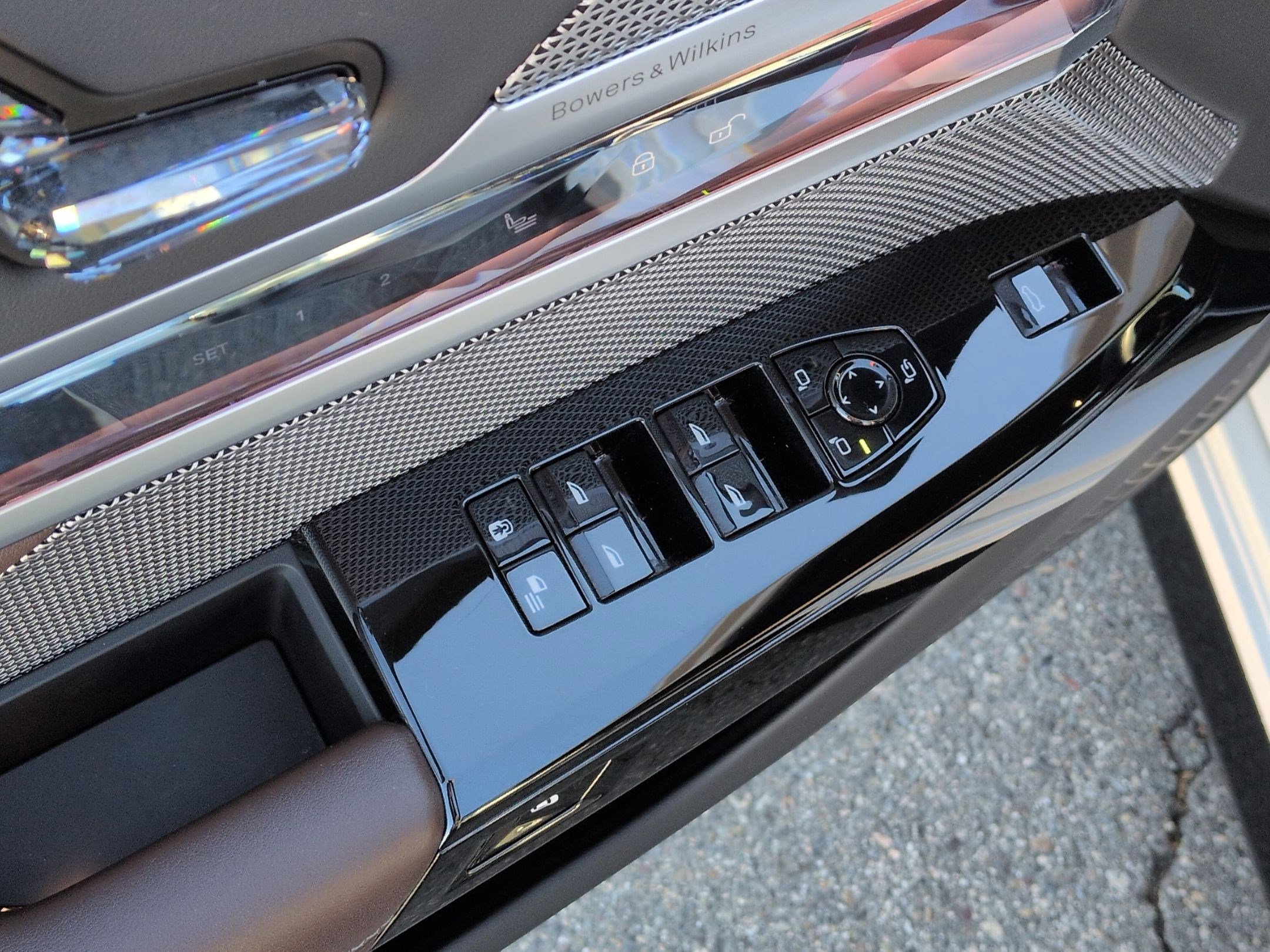 Certified 2024 BMW i7 xDrive60 image 15