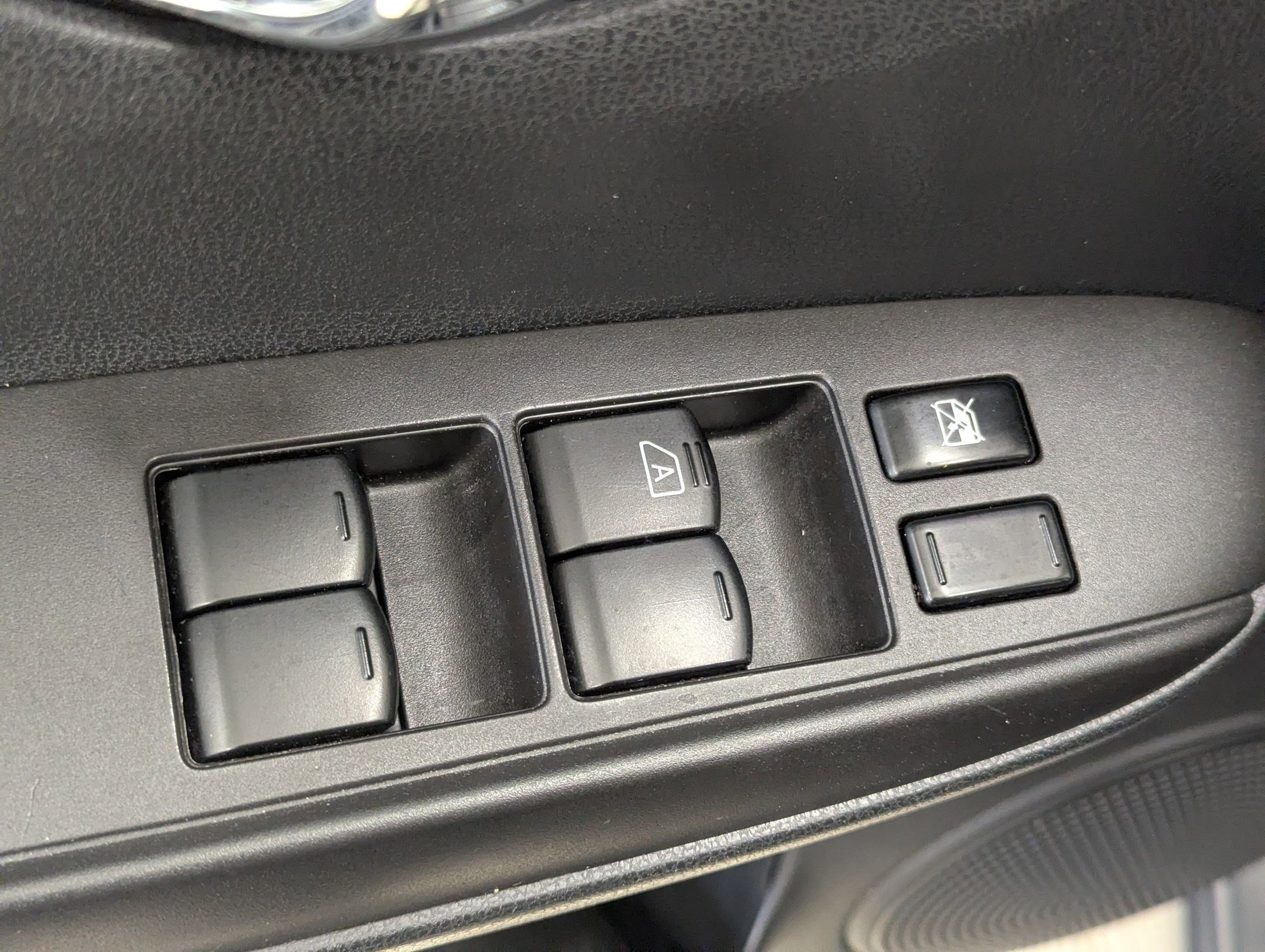 Used 2017 Nissan Versa Note SV image 11