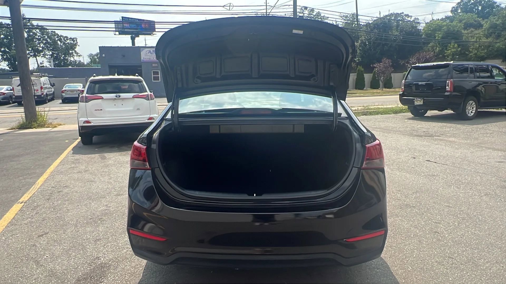 Used 2022 Hyundai Accent SEL image 9