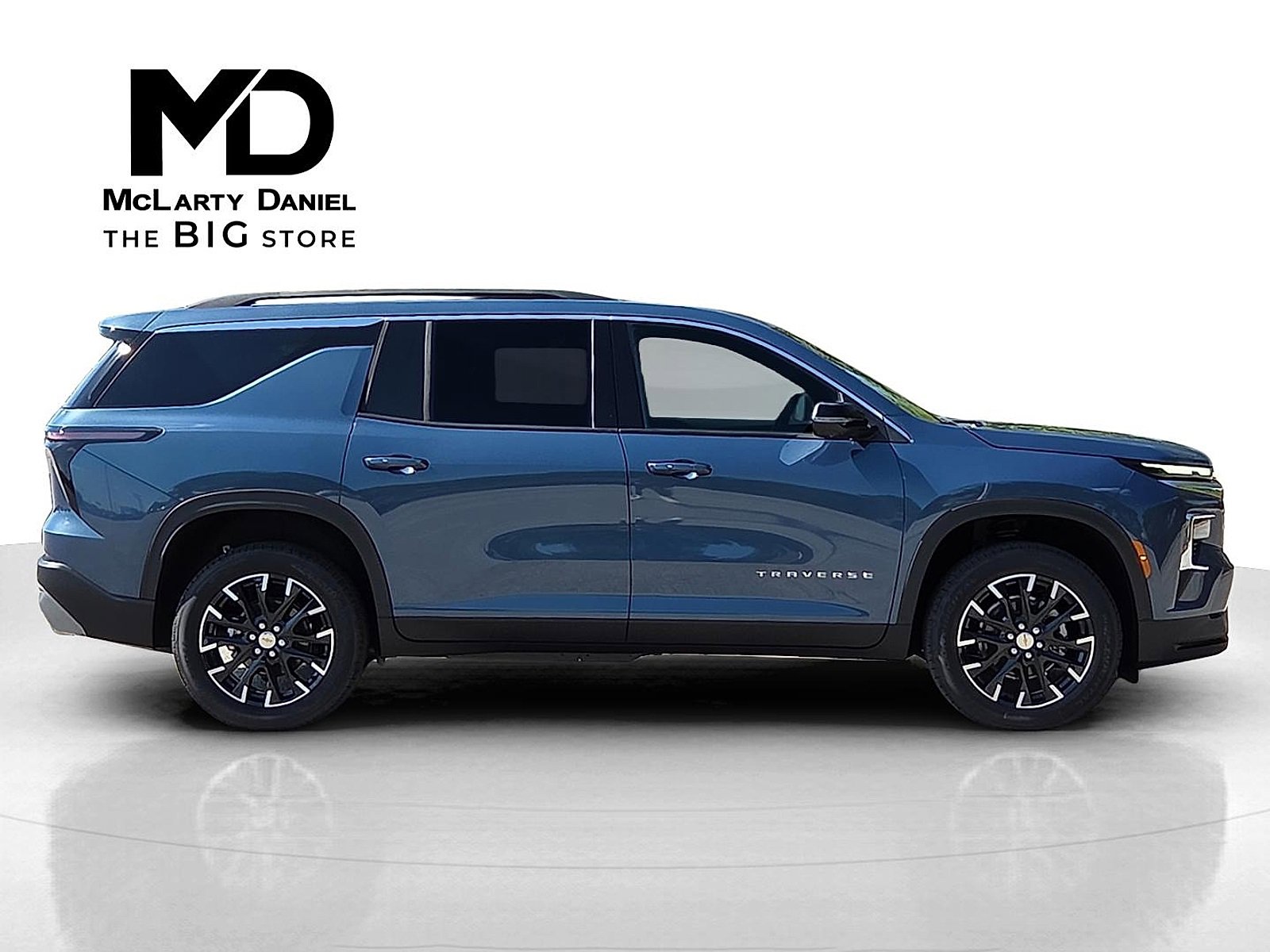New 2026 Chevrolet Traverse LT w/ Sun and Wheel Package image 6