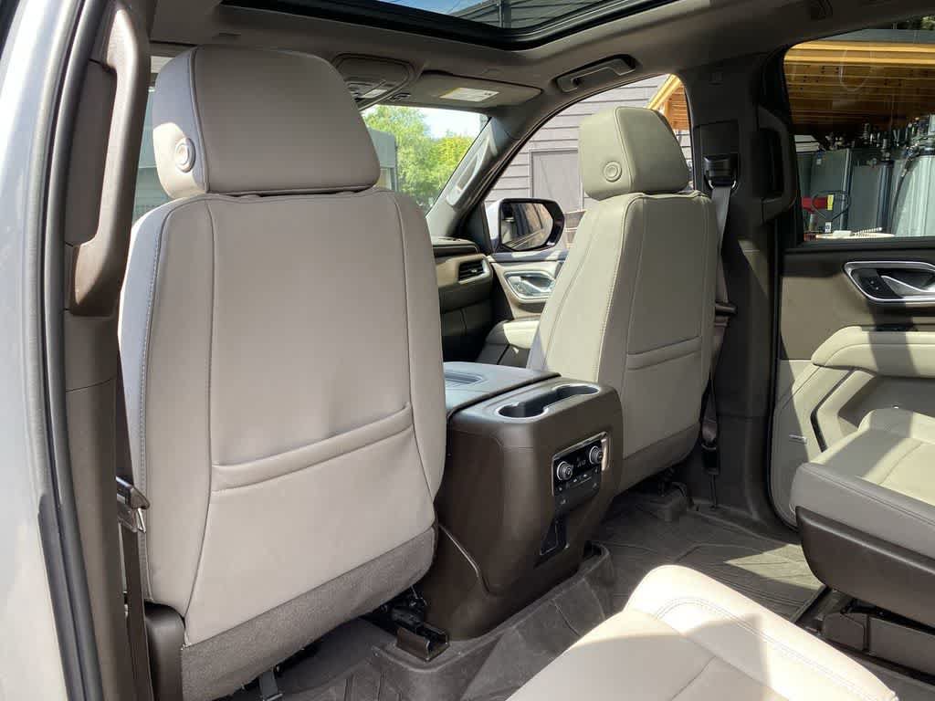 Used 2024 Chevrolet Suburban LT w/ LT Signature Package AWD/4WD image 15