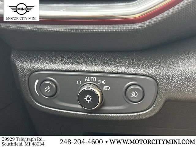 Used 2021 Chevrolet TrailBlazer RS w/ Sun and Liftgate Package AWD/4WD image 29