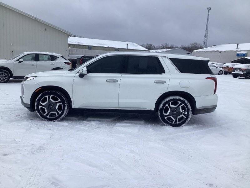 Used 2023 Hyundai Palisade SEL w/ Premium Package image 4