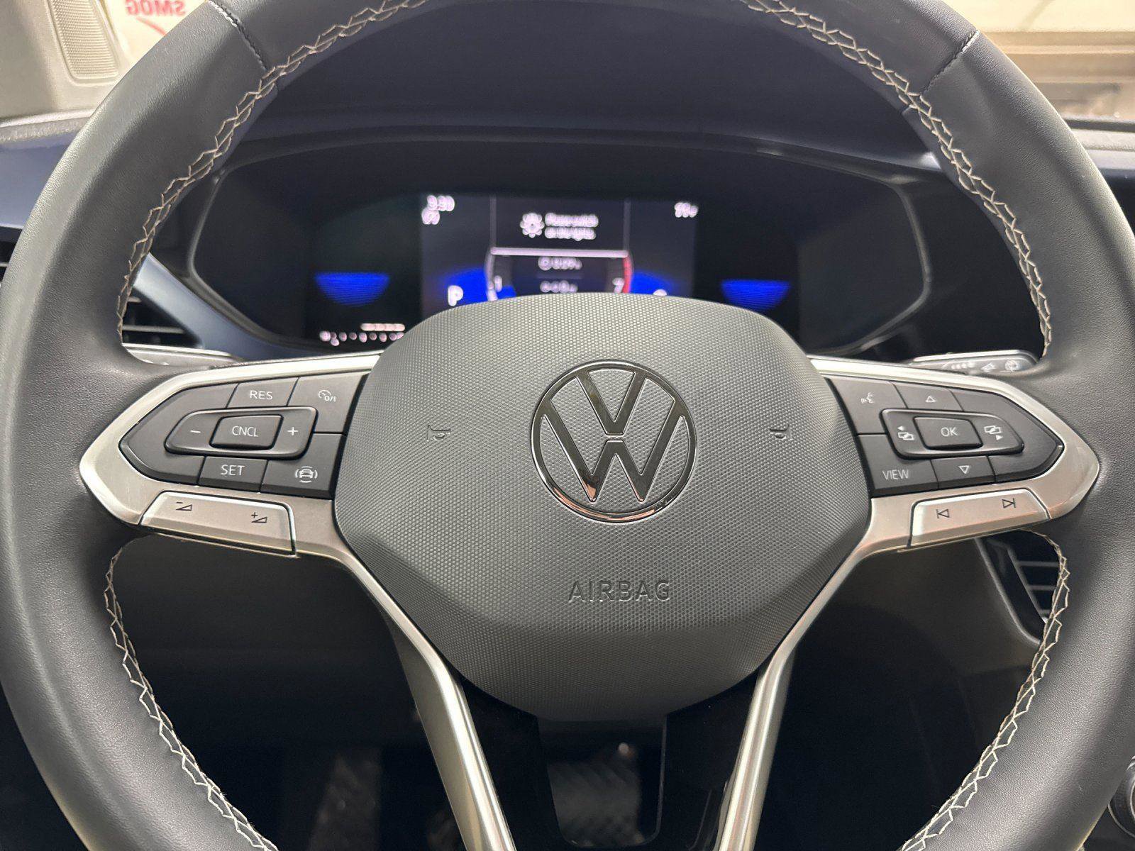 Used 2022 Volkswagen Taos SE FWD image 22