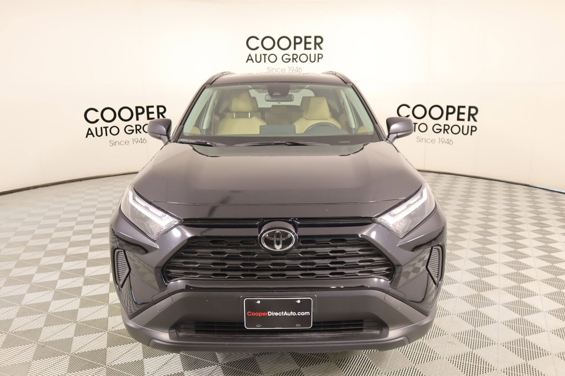 Used 2025 Toyota RAV4 LE image 8