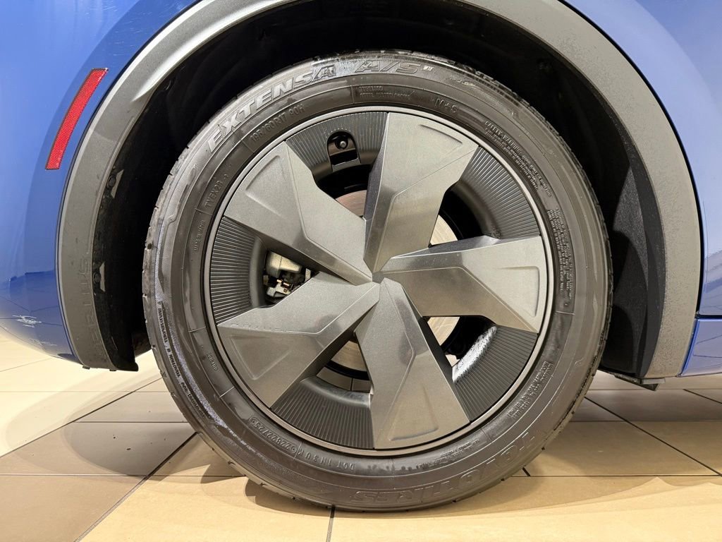Used 2026 Toyota Prius Plug-In Hybrid FWD image 9