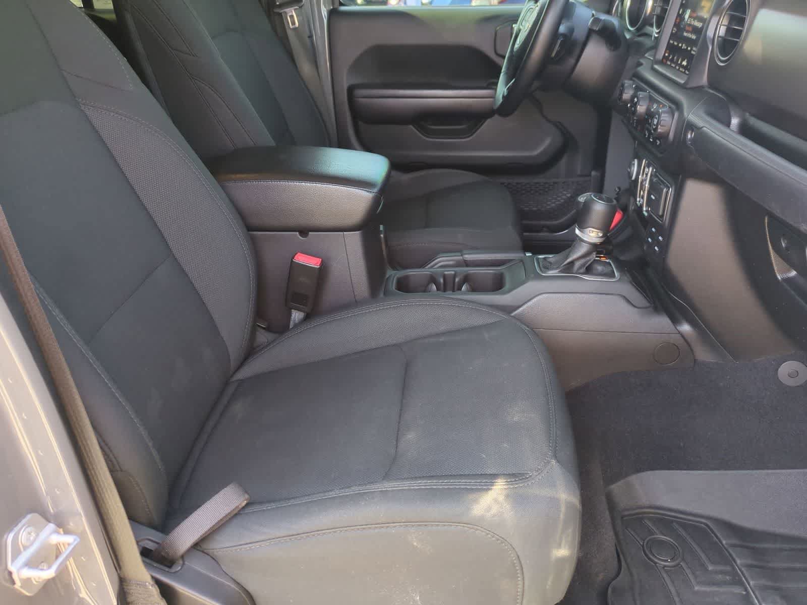 Used 2021 Jeep Gladiator Sport AWD/4WD image 21