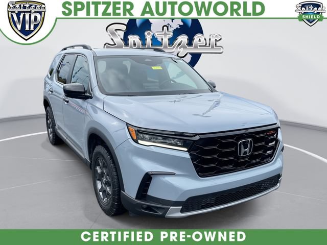 Used 2025 Honda Pilot TrailSport image 1
