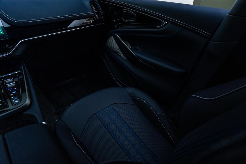 Used 2025 Aston Martin DBX 707 image 46