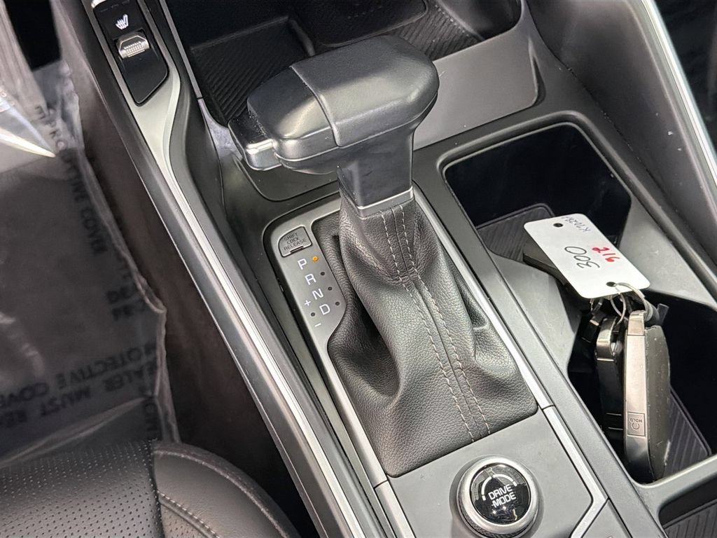 Used 2024 Kia Sorento S w/ Panoramic Sunroof Package FWD image 19