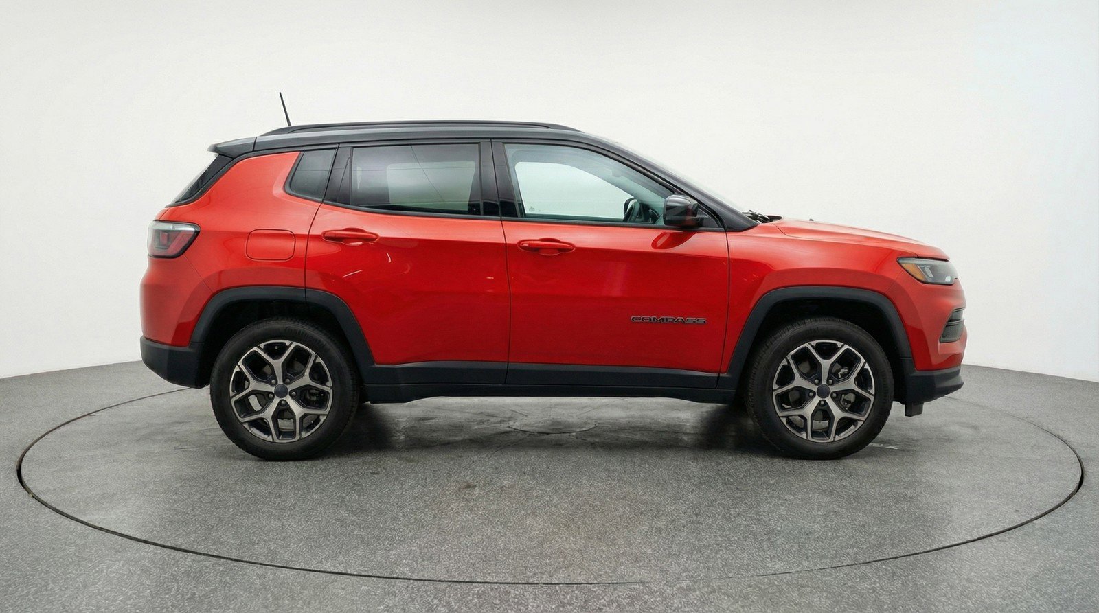 Used 2025 Jeep Compass Limited image 5