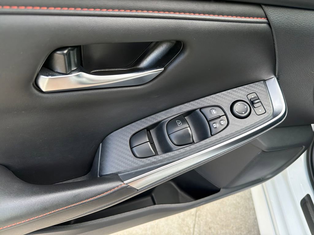 Used 2024 Nissan Sentra SR FWD image 17