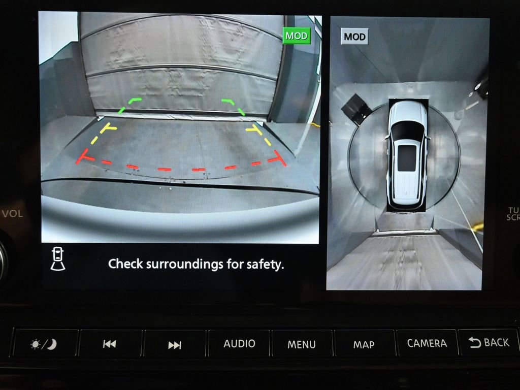 Used 2023 Nissan Pathfinder Platinum image 15