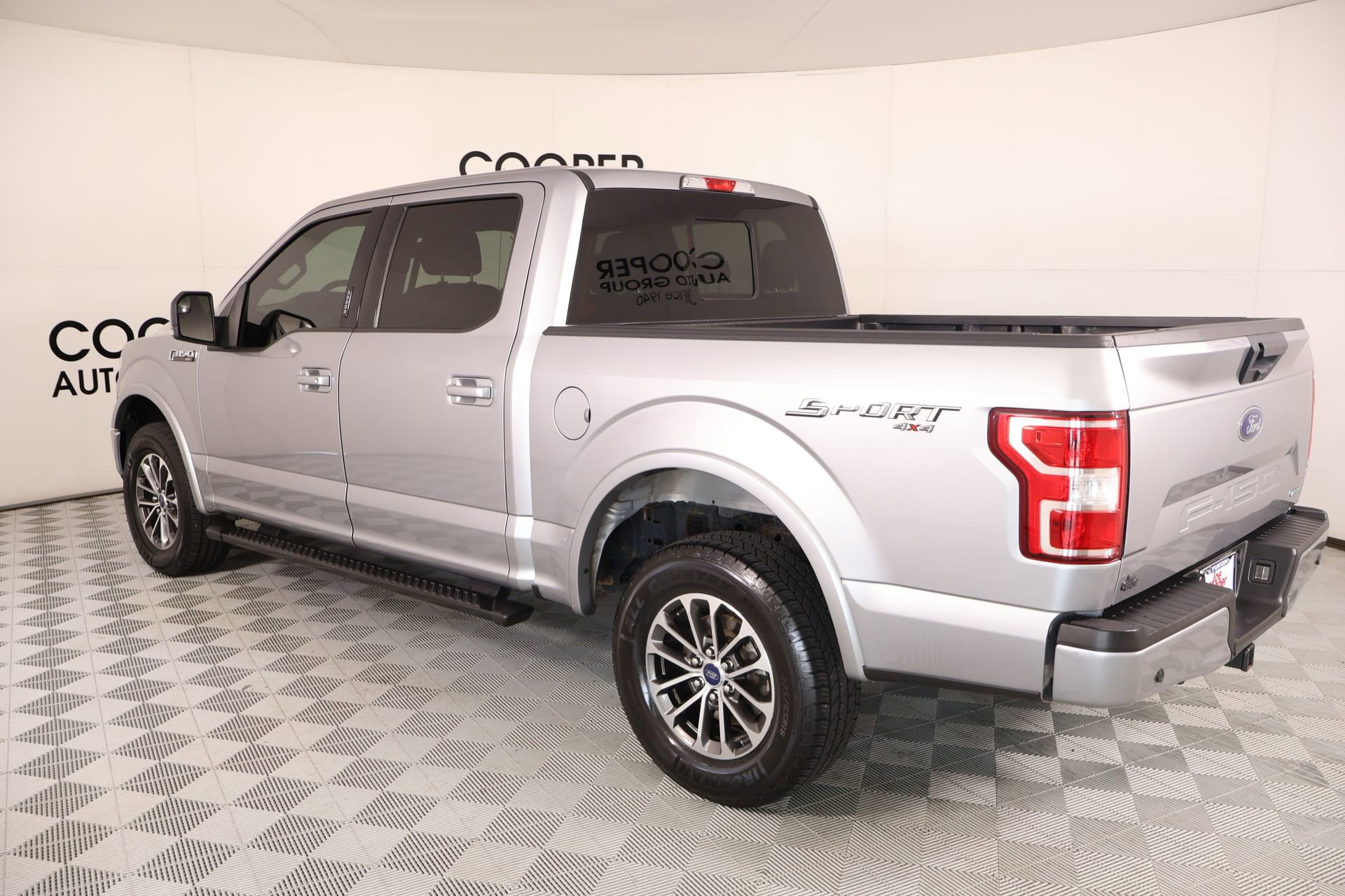 Used 2020 Ford F150 XLT w/ Equipment Group 302A Luxury AWD/4WD image 25