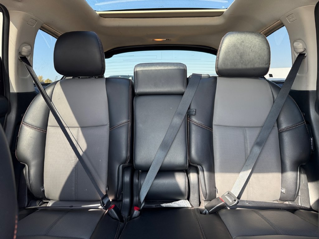 Used 2019 Nissan Pathfinder SL AWD/4WD image 48