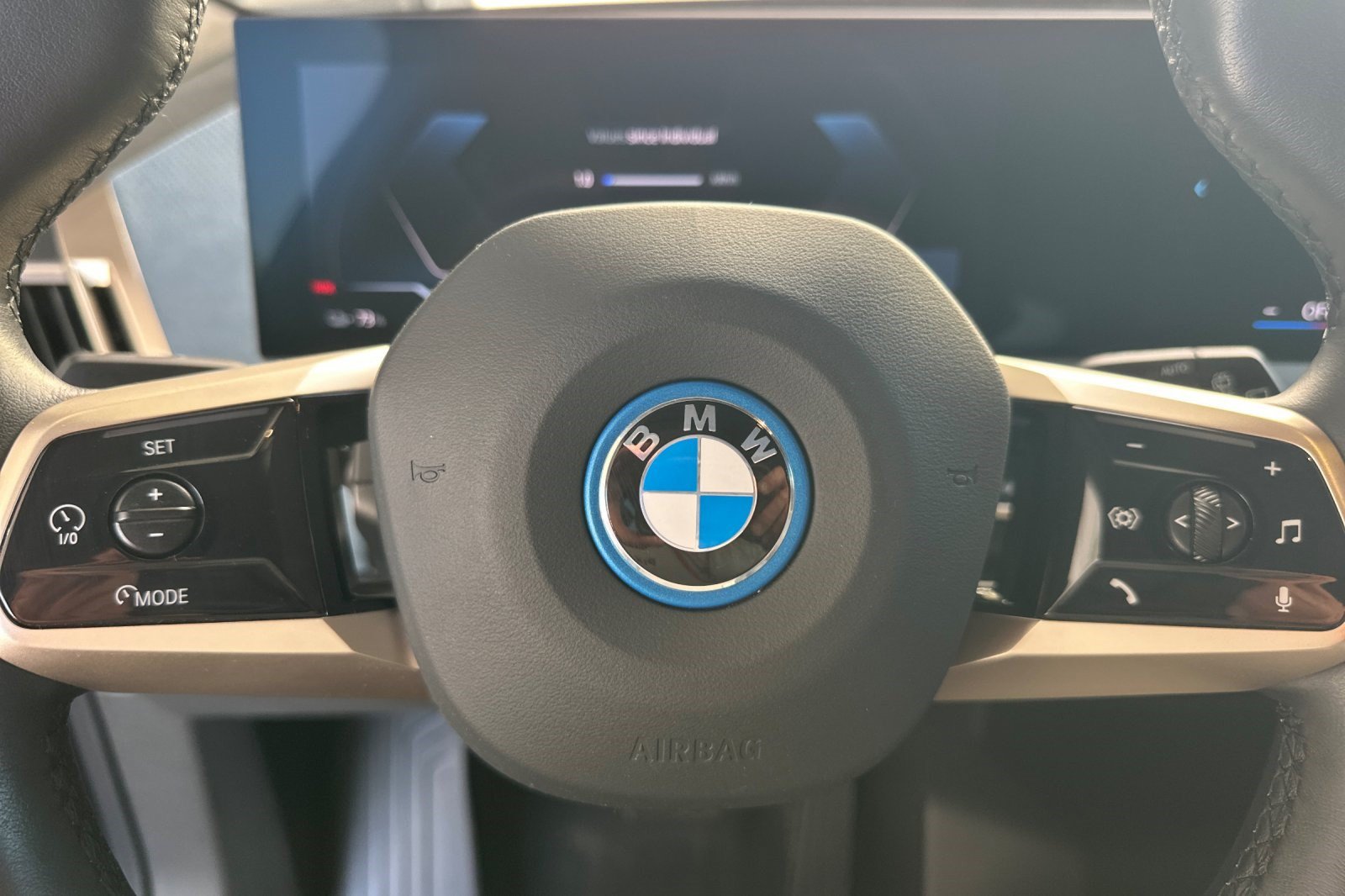 Certified 2023 BMW iX xDrive50 w/ Sport Package AWD/4WD image 30