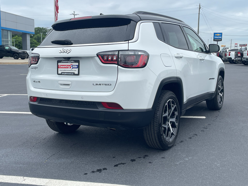 Used 2025 Jeep Compass Limited AWD/4WD image 5