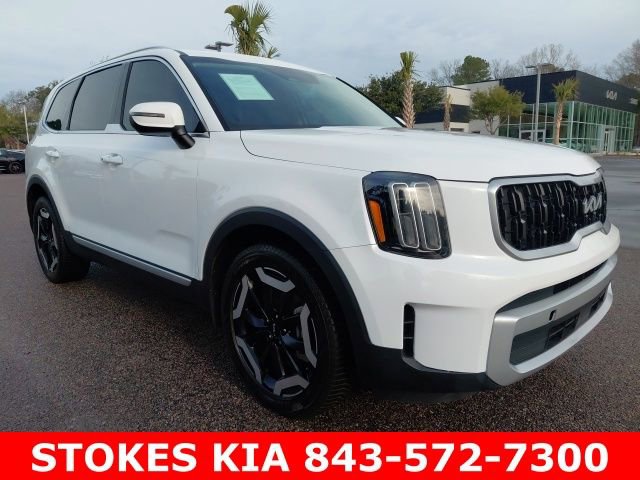 Used 2023 Kia Telluride EX w/ EX Captain's Chair Package