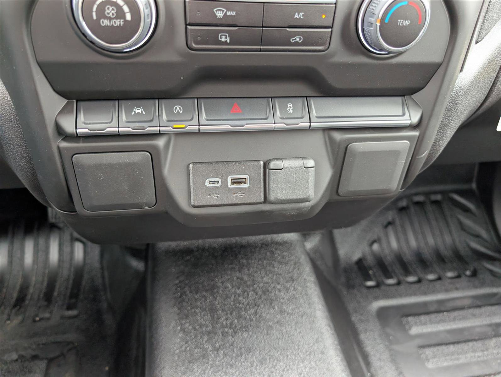 New 2025 Chevrolet Silverado 1500 W/T image 17