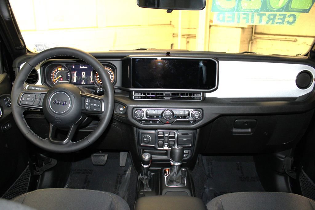Certified 2025 Jeep Wrangler Sport S image 9