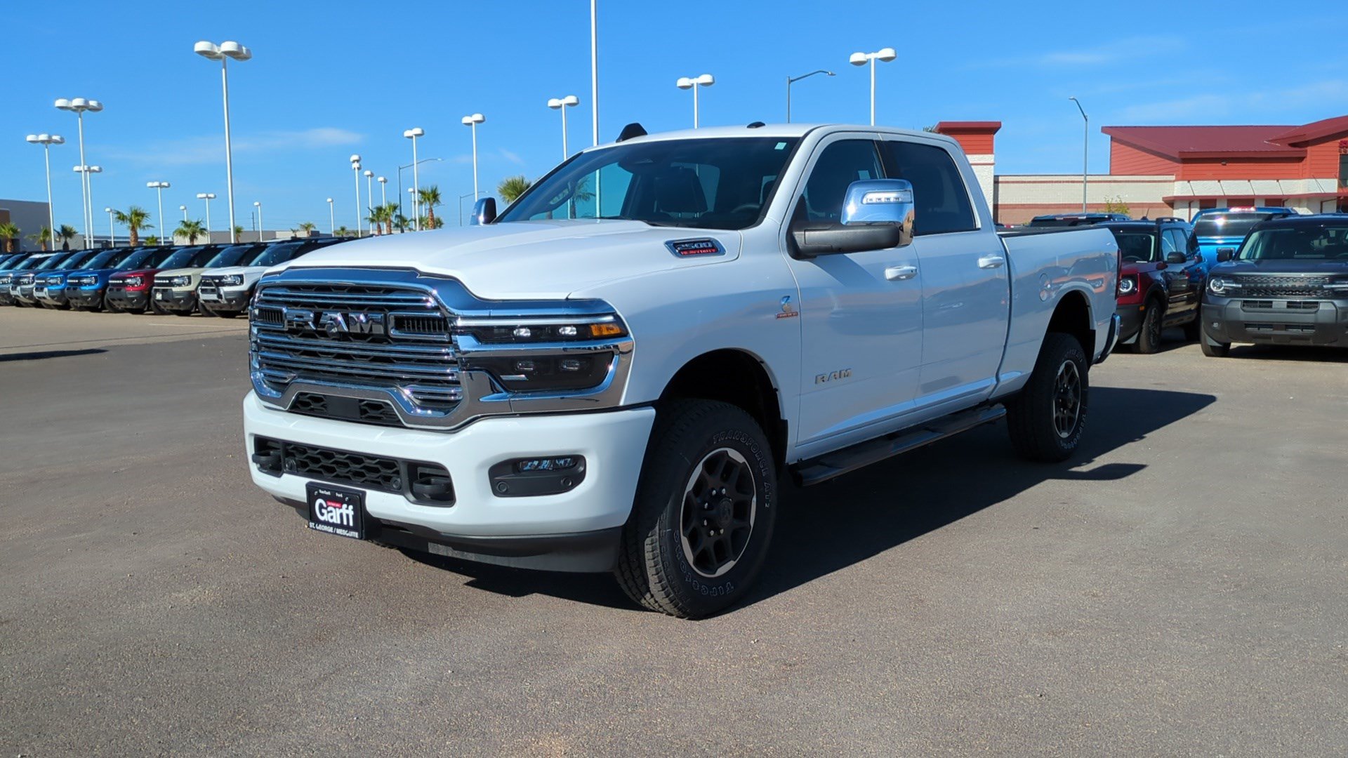 Used 2025 RAM 2500 Laramie AWD/4WD image 7