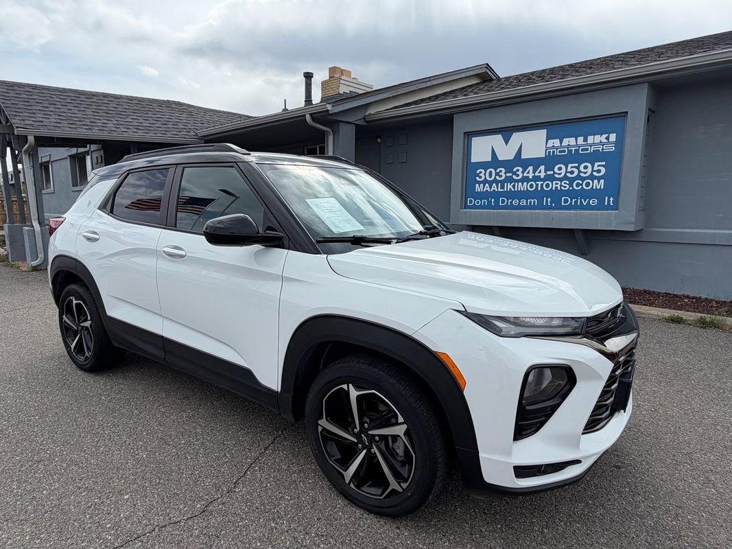 Used 2022 Chevrolet TrailBlazer RS w/ Technology Package image 1