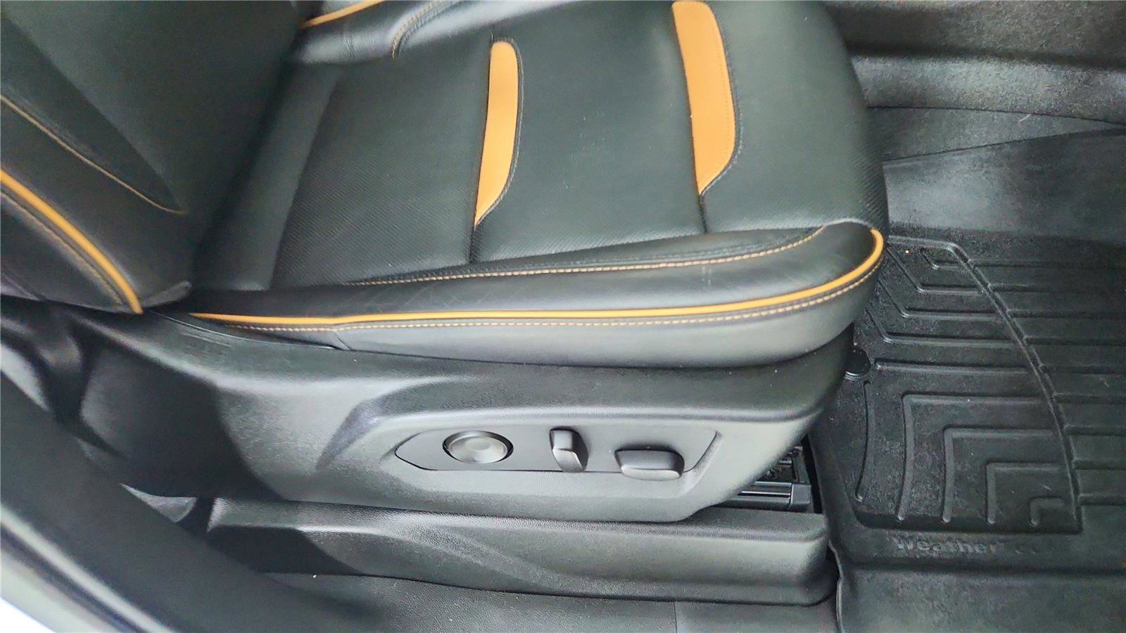 Used 2021 GMC Yukon AT4 w/ AT4 Premium Plus Package image 43