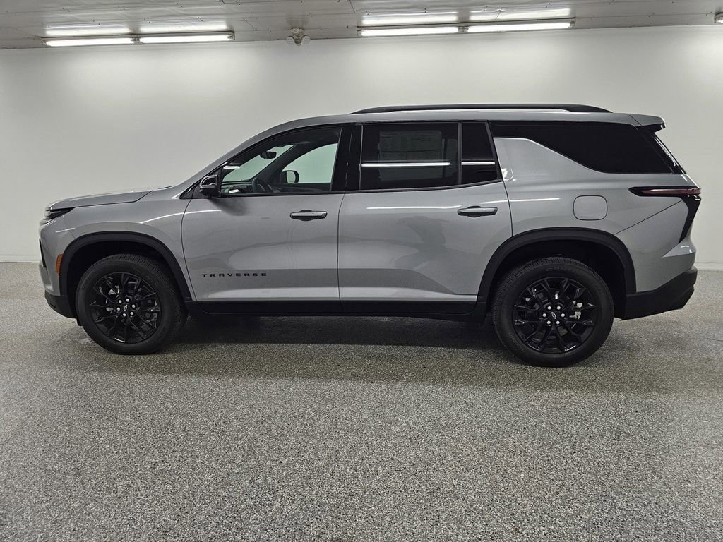 New 2026 Chevrolet Traverse LT w/ Midnight/Sport Edition FWD image 9