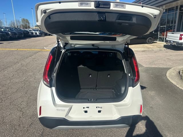 Used 2023 Kia Soul LX w/ LX Technology Package image 28