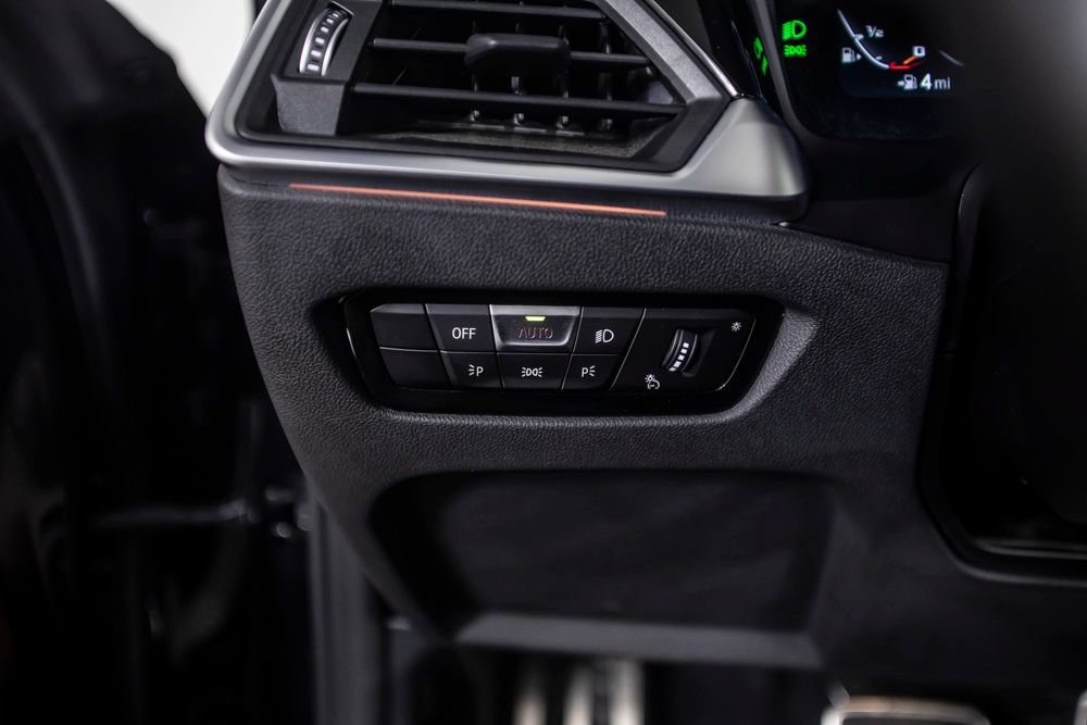 Used 2022 BMW M440i Convertible RWD image 35