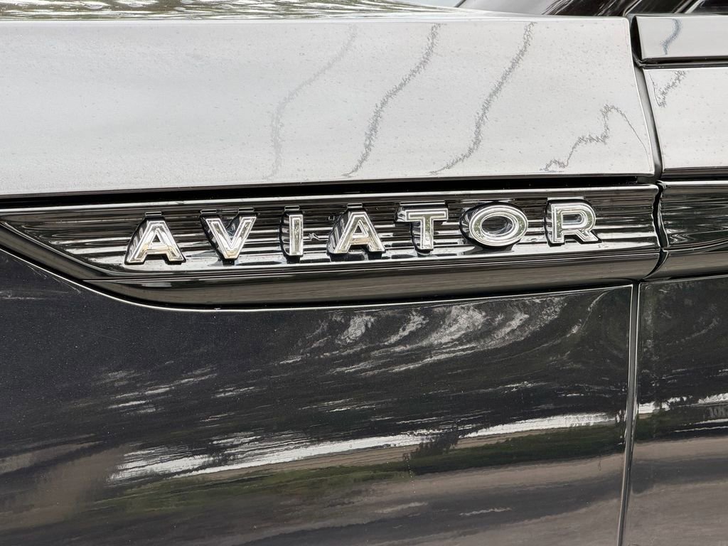 Used 2023 Lincoln Aviator Black Label w/ Jet Package AWD/4WD image 11