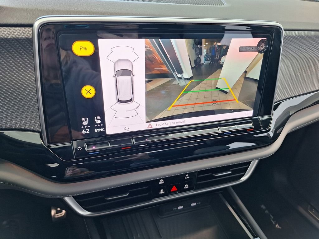 New 2026 Volkswagen Atlas Cross Sport SEL R-Line image 20