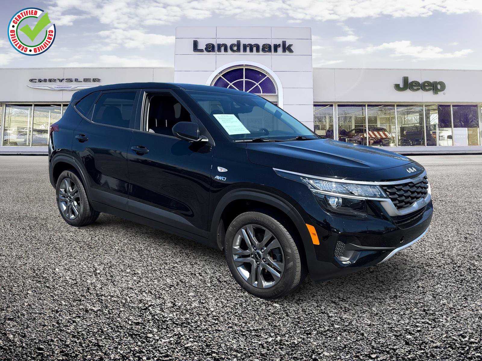 Used 2023 Kia Seltos LX image 1