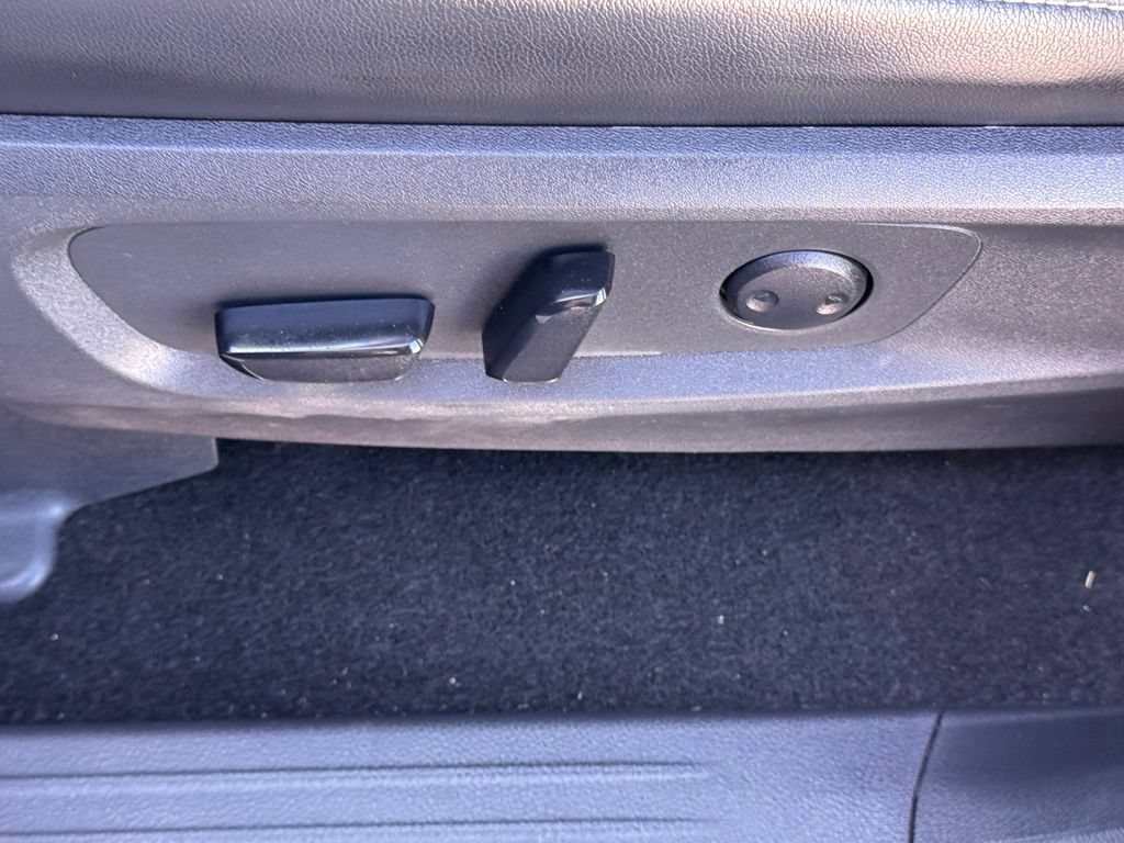 Certified 2024 Nissan Pathfinder SL FWD image 11