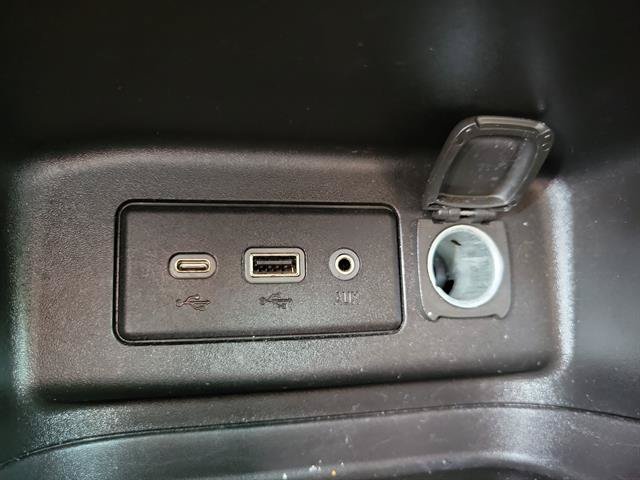 Used 2022 Chevrolet Equinox LT AWD/4WD image 14