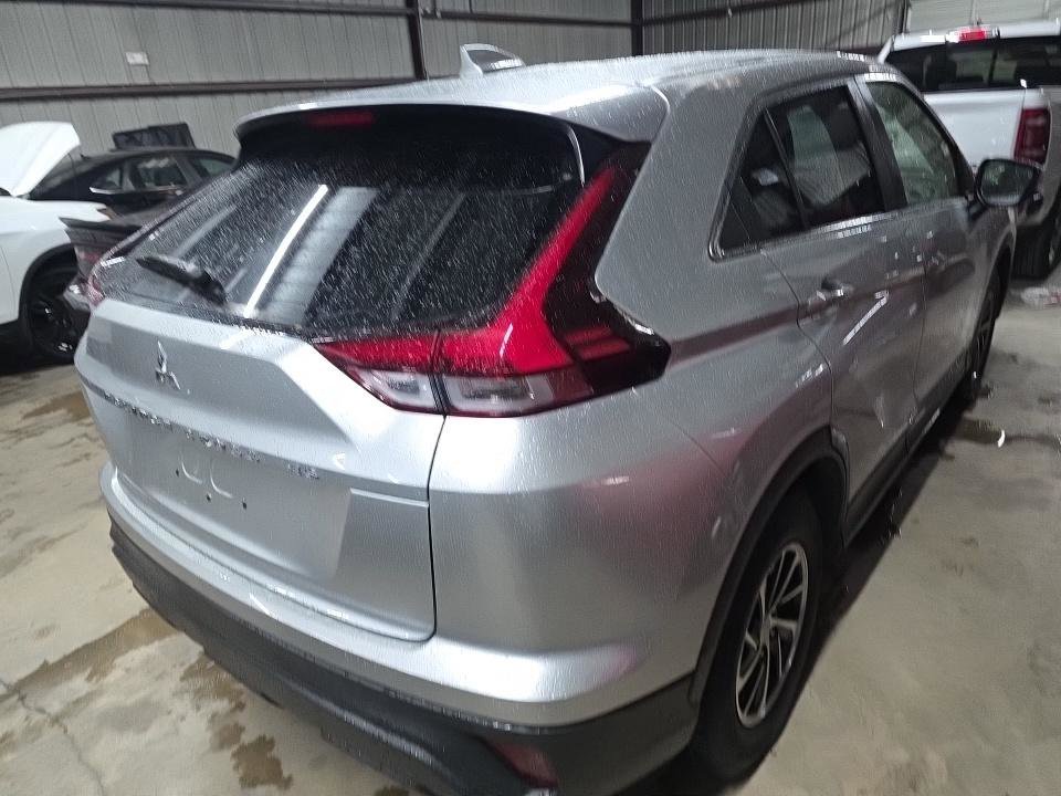 Used 2022 Mitsubishi Eclipse Cross ES AWD/4WD image 6