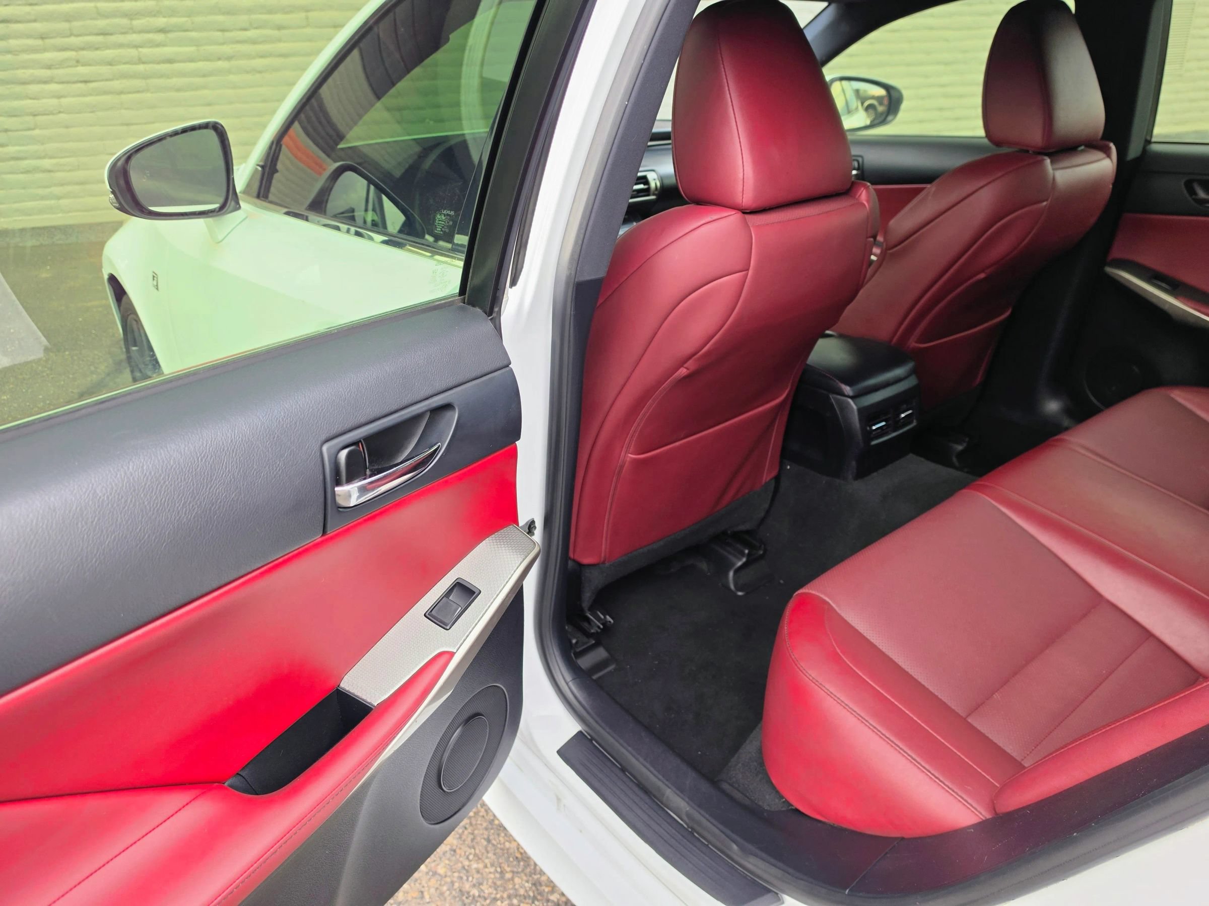 Used 2015 Lexus IS 350 w/ F-Sport Package RWD image 17