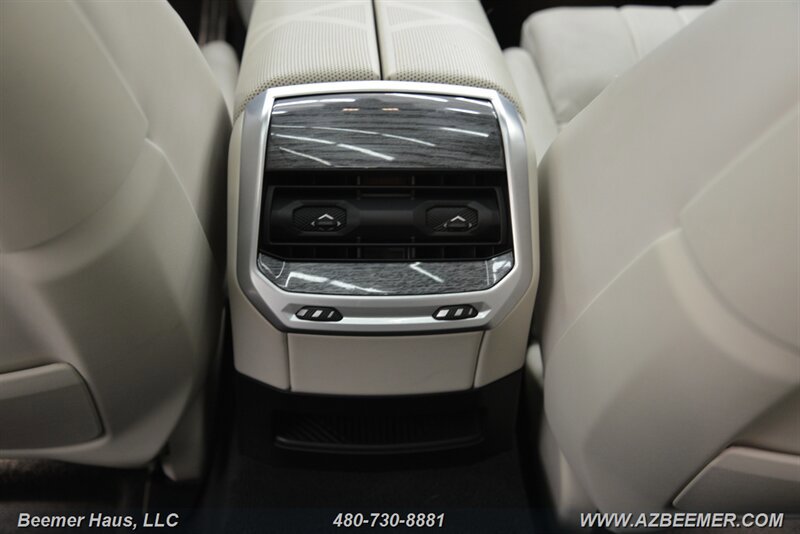 Used 2023 BMW 760i xDrive w/ Executive Package AWD/4WD image 24
