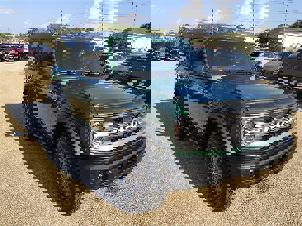 Used 2024 Ford Bronco Big Bend image 8