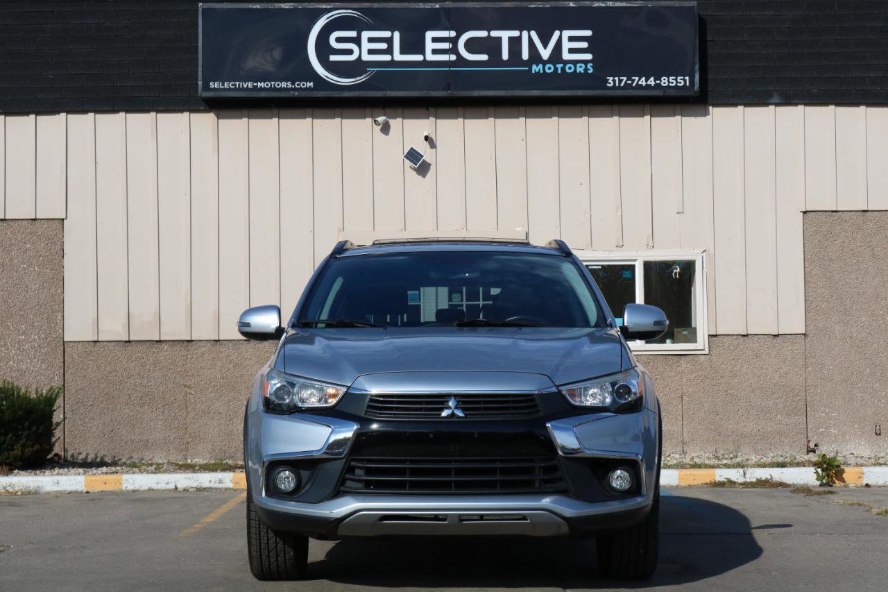 Used 2017 Mitsubishi Outlander Sport SEL AWD/4WD image 2