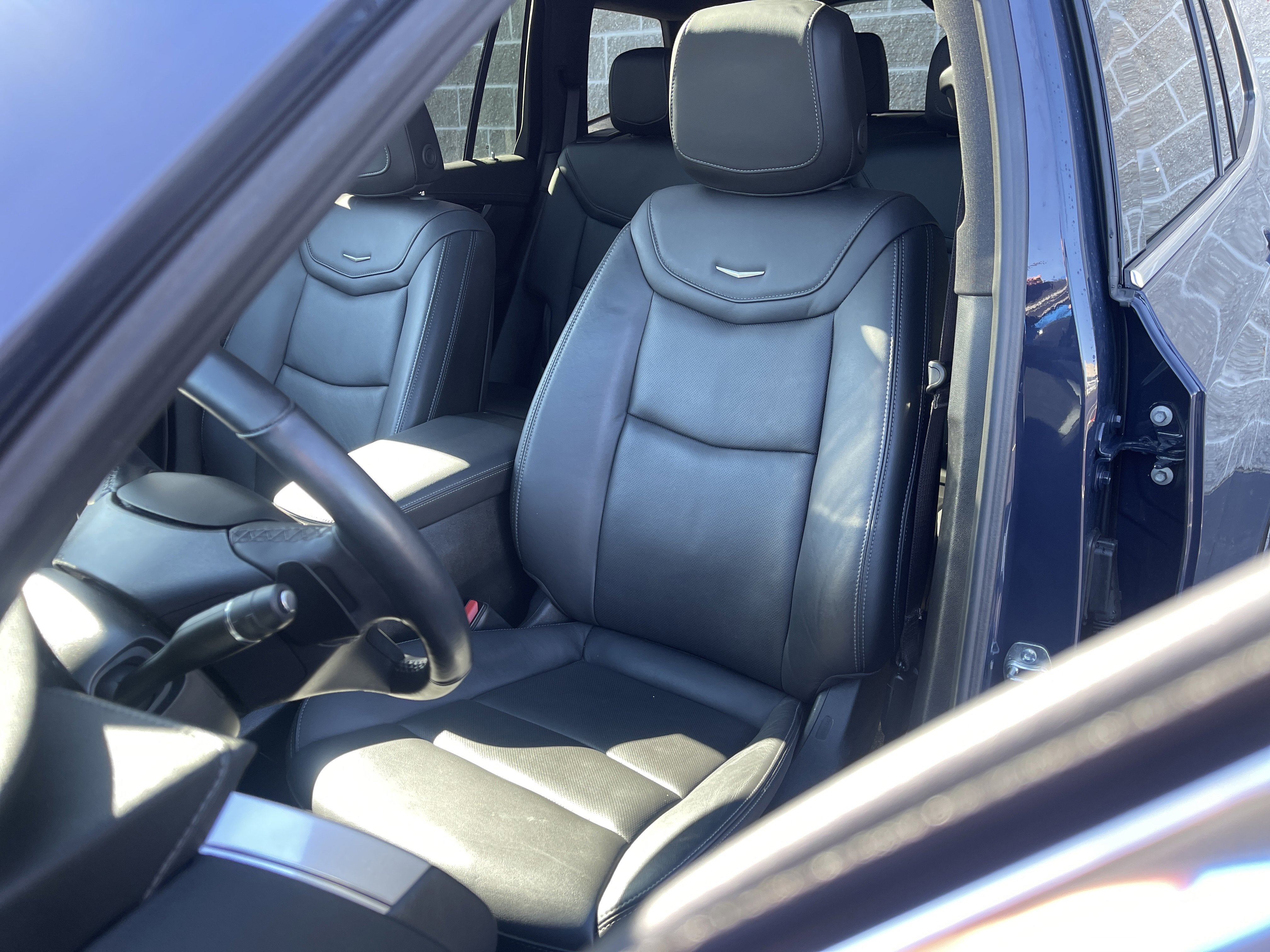 Certified 2025 Cadillac XT6 Premium Luxury image 17