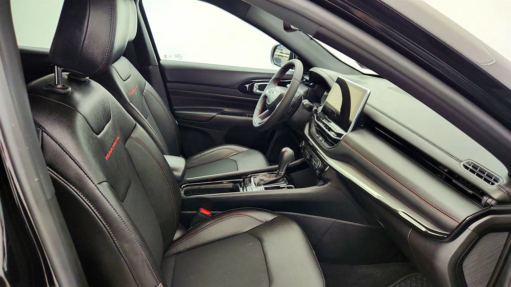 Used 2023 Jeep Compass Trailhawk image 23