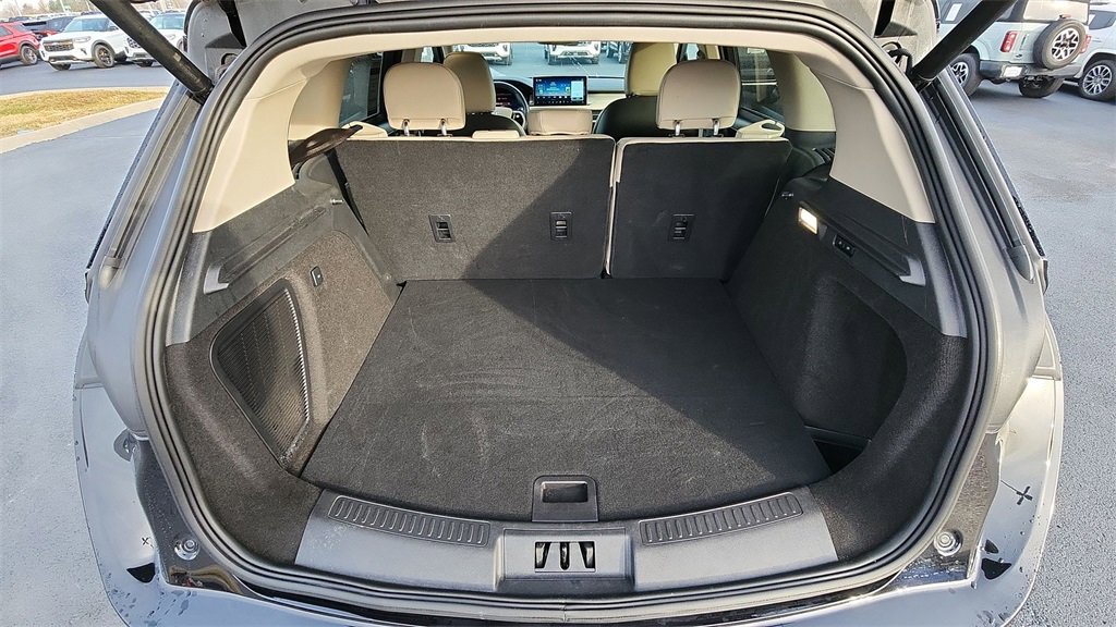 Used 2025 Lincoln Corsair FWD w/ Equipment Group 101A image 28