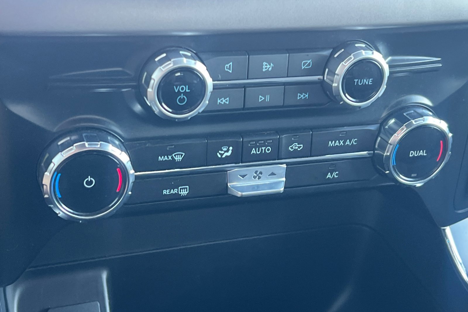 Used 2024 Ford F150 XLT w/ Mobile Office Package image 20