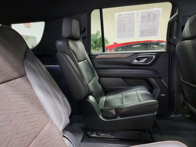 Certified 2023 Chevrolet Suburban High Country AWD/4WD image 14
